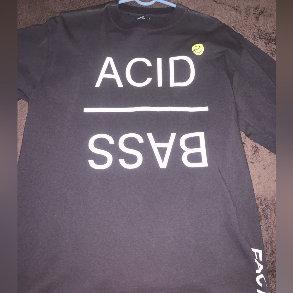 Fact Acid Base Long Sleeve